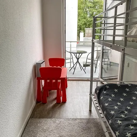 Apartment Große Mit Balkon-zentrum